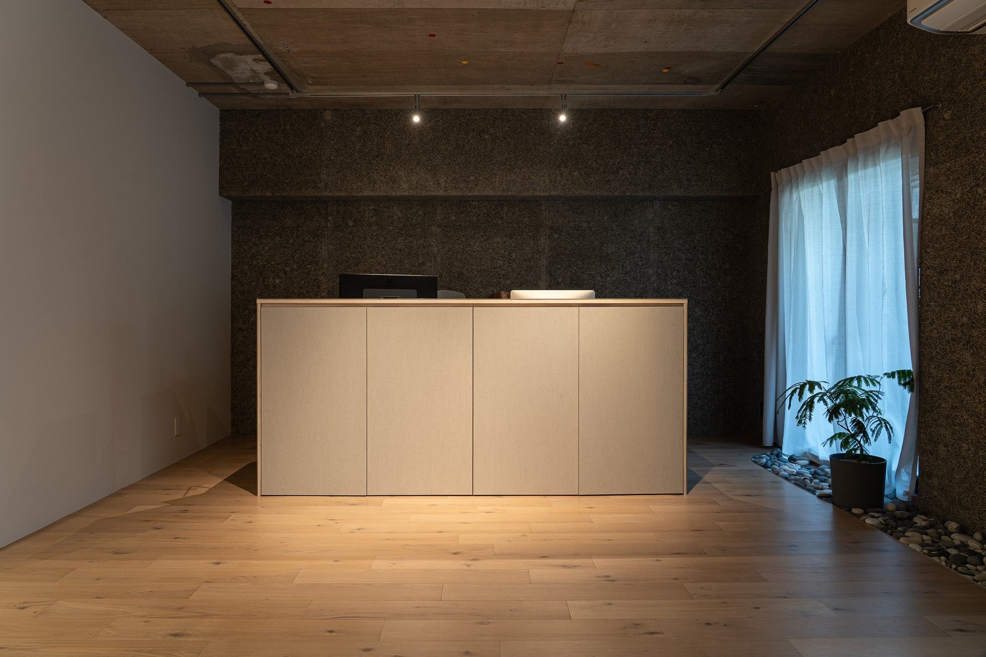 Desk  House_O
